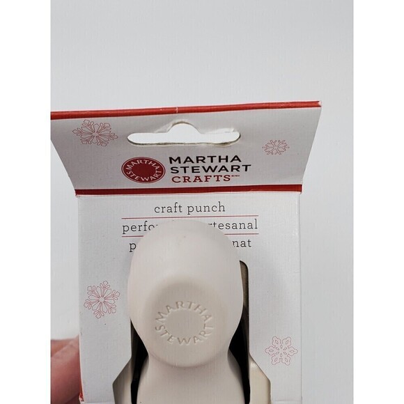 NIB MARTHA STEWART CRAFTS HIMALAYAN SNOWFLAKE CRAFT PUNCH LARGE EK SUCCESS - Picture 2 of 10